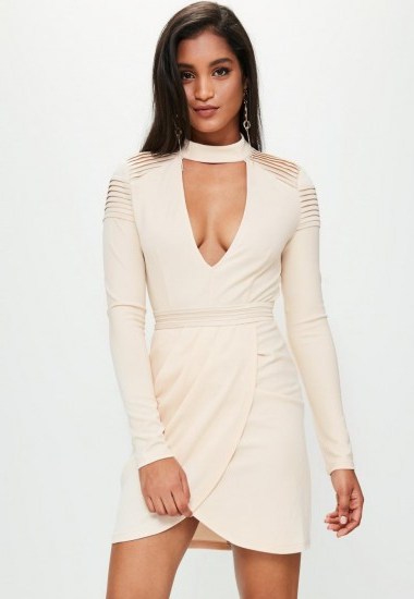 missguided cream choker neck pleated details dress | plunge front going out dresses - flipped