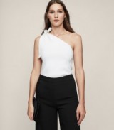 REISS HENRIETA ONE-SHOULDER KNITTED TOP OFF WHITE