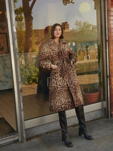 DOLCE & GABBANA Leopard-print tie-waist coat - flipped