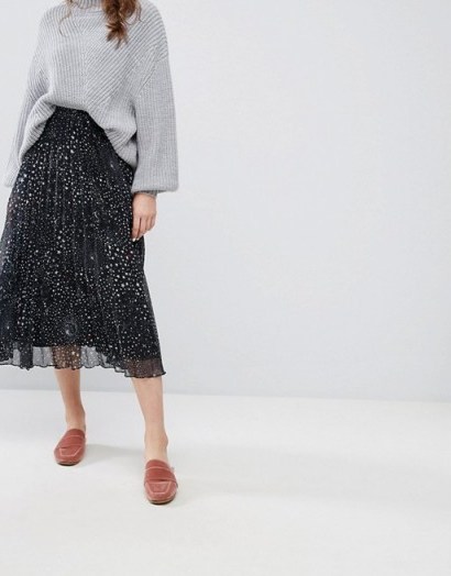 Lily and Lionel Pleated Midi Skirt in Celestial Print - flipped