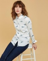 Joules LUCIE CLASSIC FIT SHIRT in CREAM HORSE