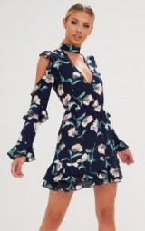 Pretty Little Thing NAVY FLORAL CHOKER DETAIL BODYCON DRESS – cut out sleeve dresses – party fashion