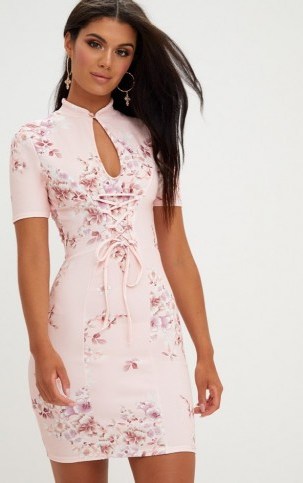 PRETTY LITTLE THING PINK FLORAL LACE UP BODYCON DRESS – keyhole front party dresses - flipped