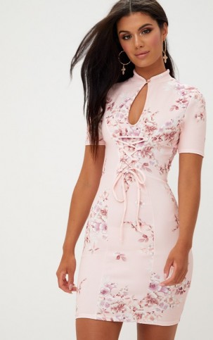 PRETTY LITTLE THING PINK FLORAL LACE UP BODYCON DRESS – keyhole front party dresses