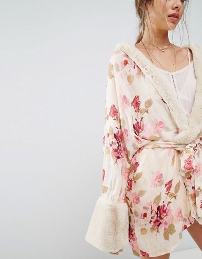 Rahi Cali Wisteria Sunday Rose Robe Top | faux fur trimmed robes - flipped