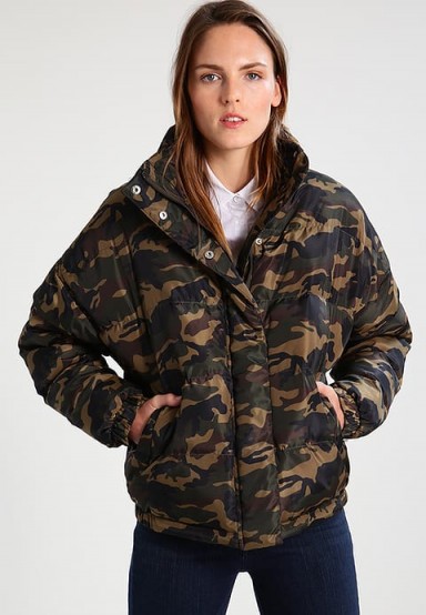 Sparkz LUANNE Down jacket army | padded camo print winter jackets