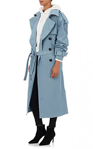 Hailey Baldwin powder-blue mac out in Milan, AMBUSH Convertible Cotton-Blend Trench Coat, during Fashion Week, September 2017. Celebrity coats | models style | star fashion - flipped