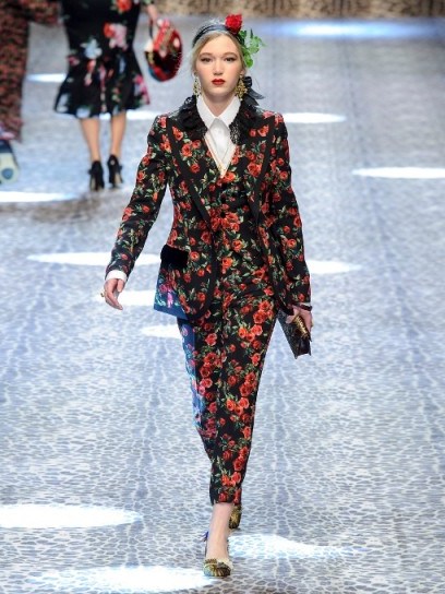 DOLCE & GABBANA Single-breasted rose-print jacket ~ beautiful floral prints - flipped