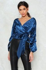 Nasty Gal Wrapped in the Closet Velvet Top – blue balloon sleeved evening tops