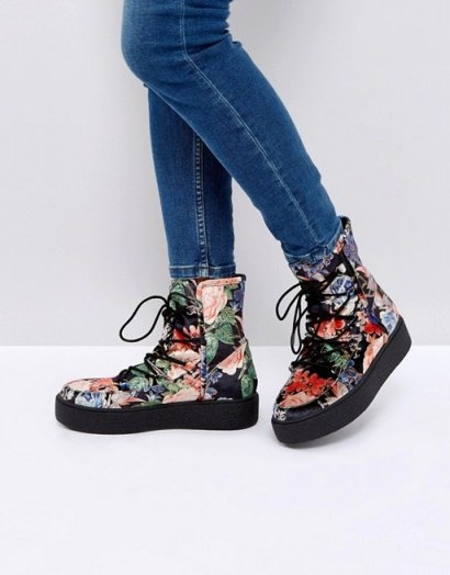 ASOS ALARNA Lace Up Snow Boots ~ floral winter footwear - flipped