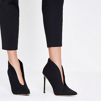 River Island Black high vamp court shoes – going out heels