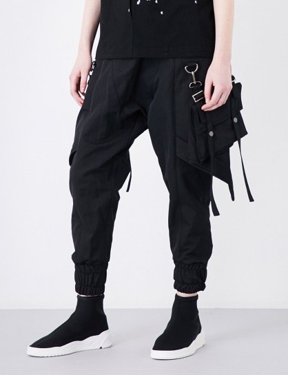 D.GNAK Detachable pocket-detail mid-rise drill jogging bottoms | contemporary joggers | streetwear trousers - flipped