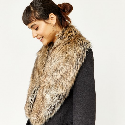 Warehouse FAUX FUR COLLAR | collars | fluffy scarf | winter scarves
