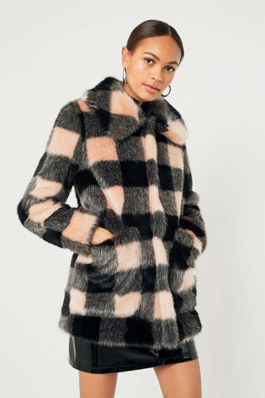 Jakke Tammy Pink Checked Faux Fur Jacket / winter jackets / style - flipped