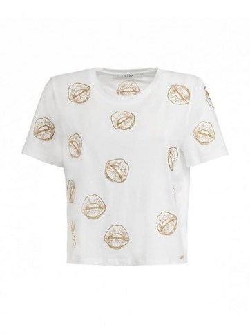 GUESS KISS PRINT T-SHIRT | white round neck boxy T-shirts | printed tee - flipped