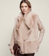 REISS LILLE REVERSIBLE SHEARLING GILET ROSEWOOD / pale pink fluffy gilets