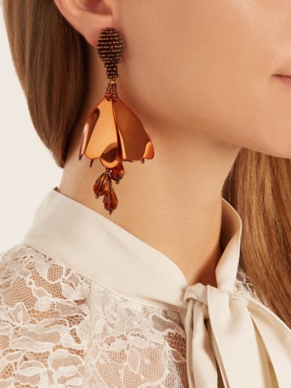 OSCAR DE LA RENTA Mini Impatiens clip-on earrings ~ bronze floral statement jewellery