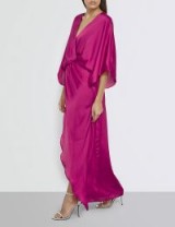MISSGUIDED Plunge satin maxi dress – glamorous fuchsia-pink dresses