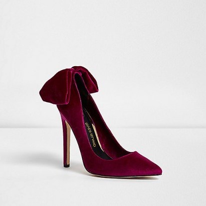River Island Purple velvet bow back court shoes – high heel courts – party heels - flipped
