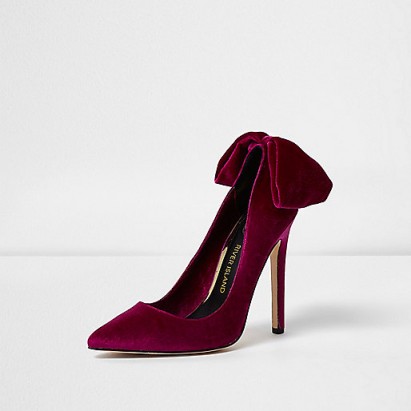 River Island Purple velvet bow back court shoes – high heel courts – party heels