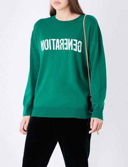 SANDRO Generation wool and cashmere-blend jumper / green slogan jumpers - flipped