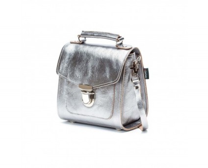 Jade Thirlwall small top handle bag, Zatchels Silver Metallic Sugarcube, on Instagram, 30 September 2017.