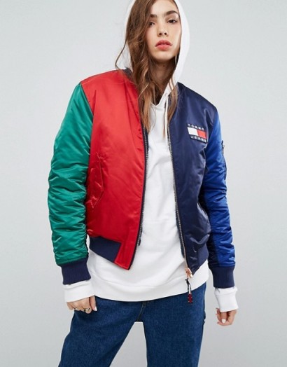 Tommy Jeans 90s Capsule Reversible Flag Print Bomber – casual designer jackets