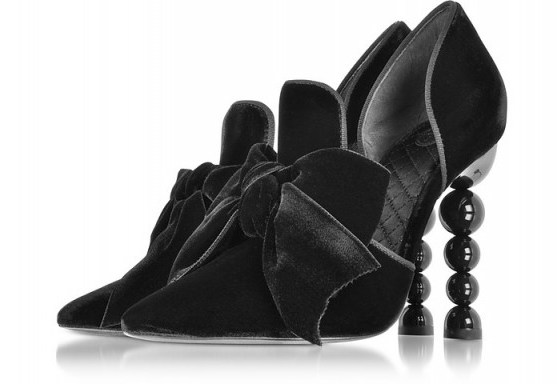 TORY BURCH Clara Black Velvet Heel Pumps w/Maxi Bow / style statement shoes - flipped