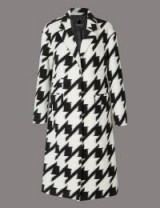 AUTOGRAPH Wool Blend Dogtooth Print Coat ~ large houndstooth printed coats ~ chic outerwear ~ M&S/Marks and Spencer