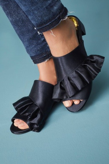 Capsule Collective International Marlety Mules | navy-blue ruffled shoes! - flipped