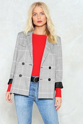 NASTY GAL Check Your Facts Blazer – large checked blazers – boxy jackets - flipped