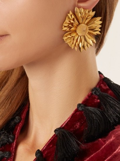 REBECCA DE RAVENEL Flower clip-on earrings ~ large gold tone flower jewellery - flipped