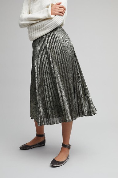Elmsland Nadine Snake Print Pleated Metallic Skirt | shiny grey midi skirts