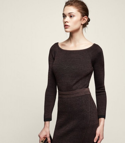 REISS BROOKE RIBBED KNITTED TOP CHOCOLATE | brown round neck knit