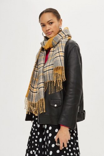 TOPSHOP Double Faced Checked Scarf / check print fringed scarves - flipped