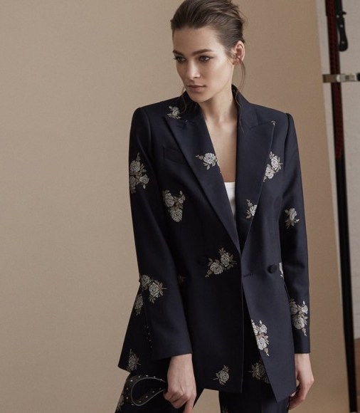 REISS FAUNA JACKET EMBROIDERED BLAZER NAVY / blue floral jackets / flower embroidery blazers - flipped