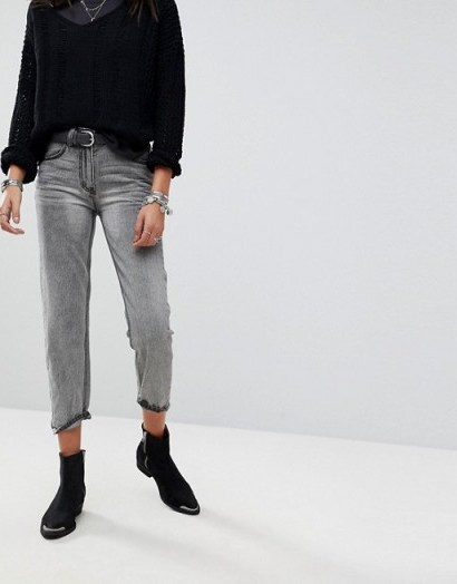 One Teaspoon Awesome Baggies Straight Leg Jean With Distressed Pocket in Camden | grey wash denim - flipped