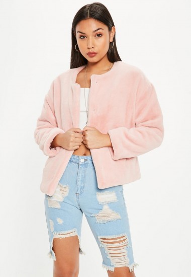 MISSGUIDED pink faux fur teddy cropped jacket – fluffy collarless jackets