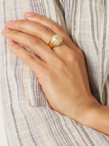 THEODORA WARRE Star-motif pearl and gold-plated ring ~ statement jewellery - flipped