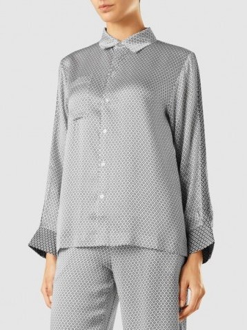 ‎ASCENO‎ Printed Sandwashed Silk-Satin Shirt – silky pyjama inspired shirts - flipped