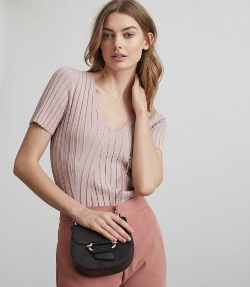 Reiss ASTER WIDE RIB V-NECK TOP ASH PINK – pink ribbed short sleeve tops – ready for spring - flipped