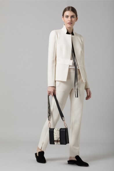 AMANDA WAKELEY CREAM SCULPTED TAILORING JACKET – neutral tailored jackets