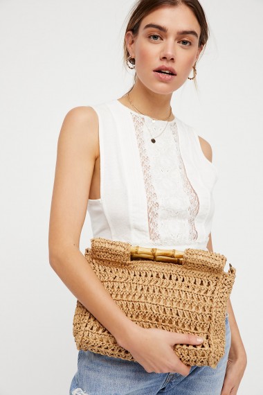 FREE PEOPLE Dreamland Straw Clutch. NATURAL TONE BAGS
