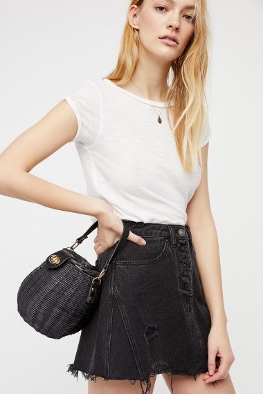 FREE PEOPLE Le Sable Straw Bag. SMALL BLACK BAGS - flipped