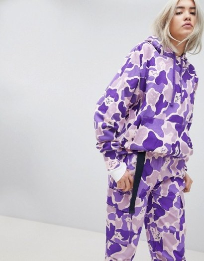 Rip N Dip Oversized Hoodie & Trousers Co-Ord In Camo – purple and lilac camouflage printed hoodies and pants - flipped