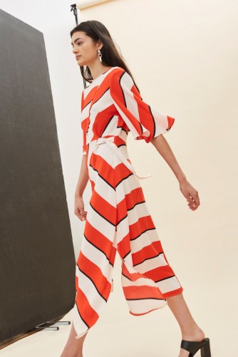 Topshop Diagonal Stripe Midi Dress – as worn by Alex Jones on The One Show, 28 March 2018. Star fashion | celebrity asymmetric dresses