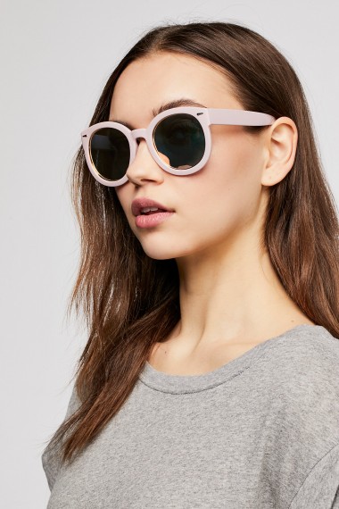 FREE PEOPLE Luxe Abbey Road Sunnies in Powder Pink. NUDE RETRO SUNGLASSES