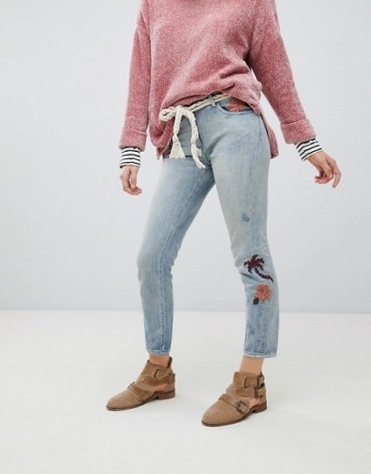 Maison Scotch Slim Tapered Fit Jeans With Embroidery | faded denim - flipped
