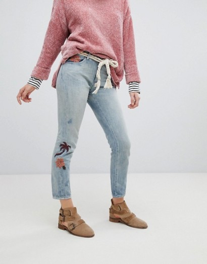 Maison Scotch Slim Tapered Fit Jeans With Embroidery | faded denim