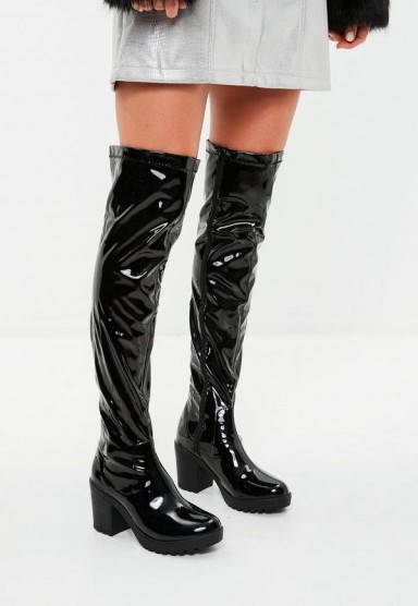 Missguided black cleated sole vinyl over the knee boots – shiny chunky heeled long boots